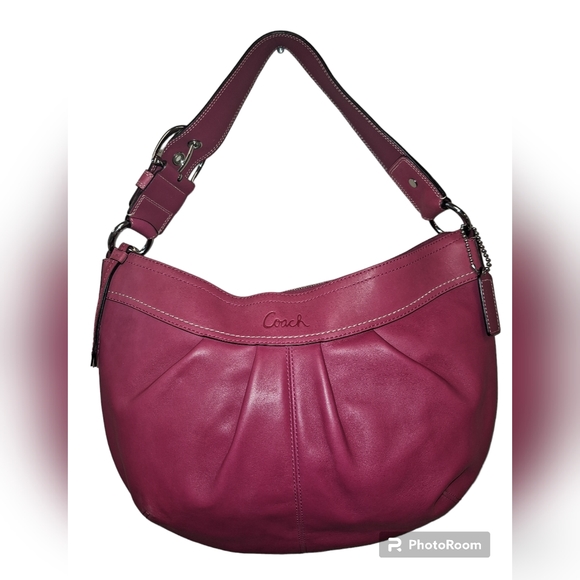 Coach Handbags - Coach Soho Pleated XL Hobo Shoulder Bag Leather Fuschia Pink No. F13731 LIKE NEW